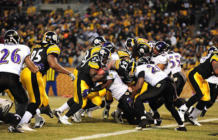 Rashard Mendenhall heads for paydirt, divisional playoffs, January 2011.